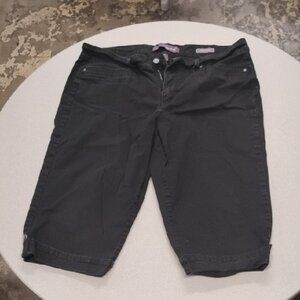 Gloria Vanderbilt Black Jean Shorts